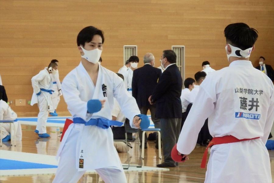 空手道 第50回関東学生空手道選手権大会 主将の伊藤が大健闘し 優勝 3人が全日本への出場権を掴んだ スポーツ法政